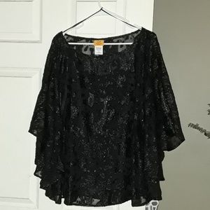 Rocking all black blouse